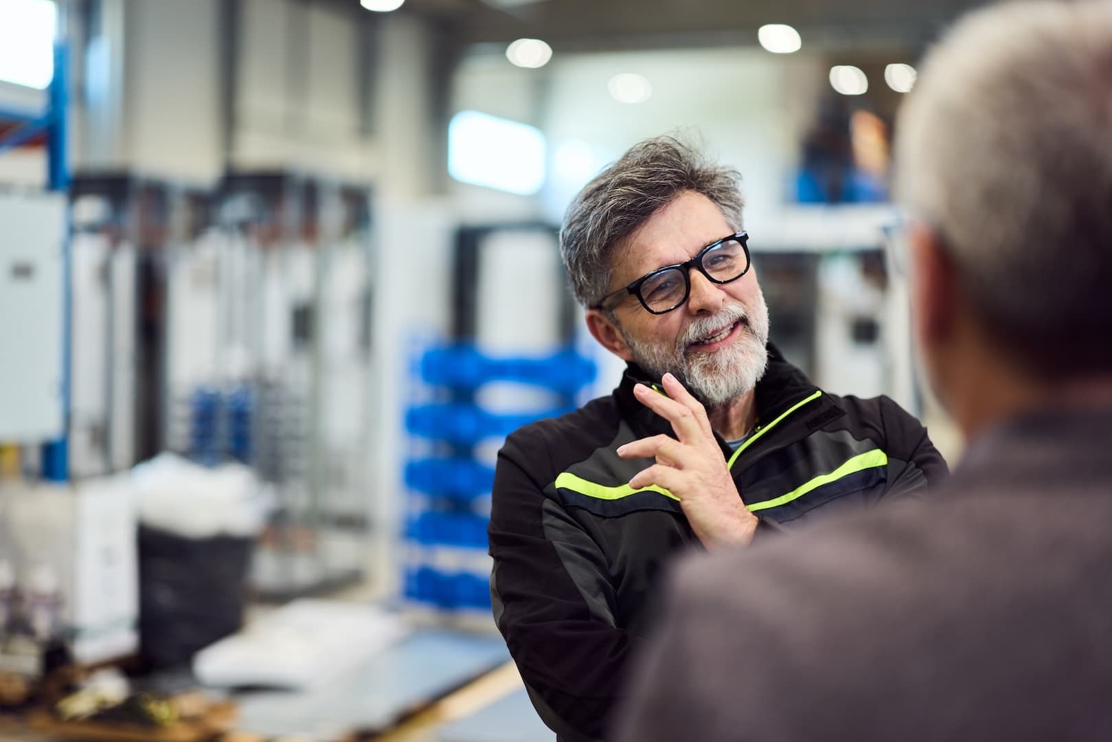 Service business benchmarks and analytics